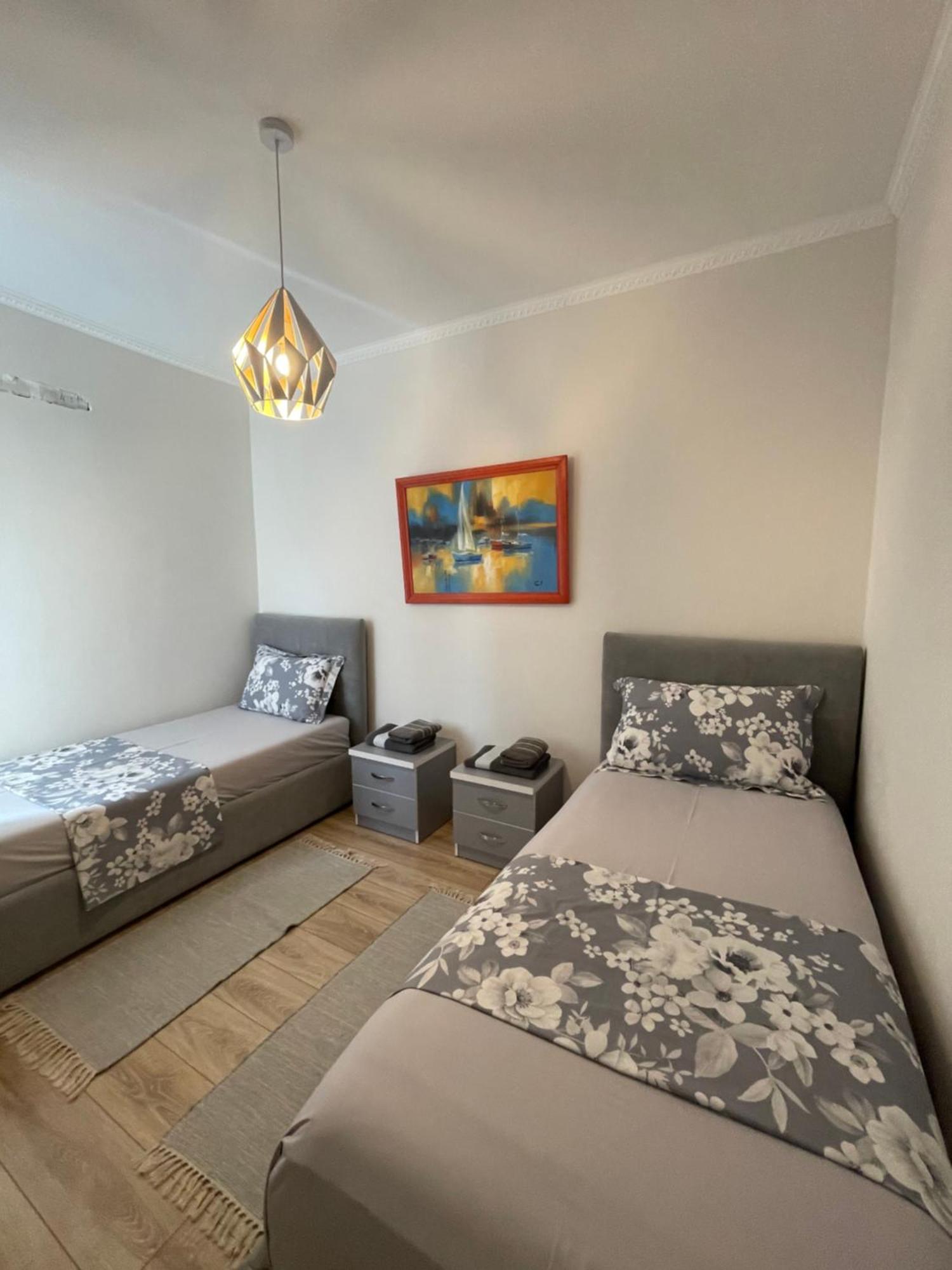 Peak Apartment Modern Durres City Centre #2 Esterno foto